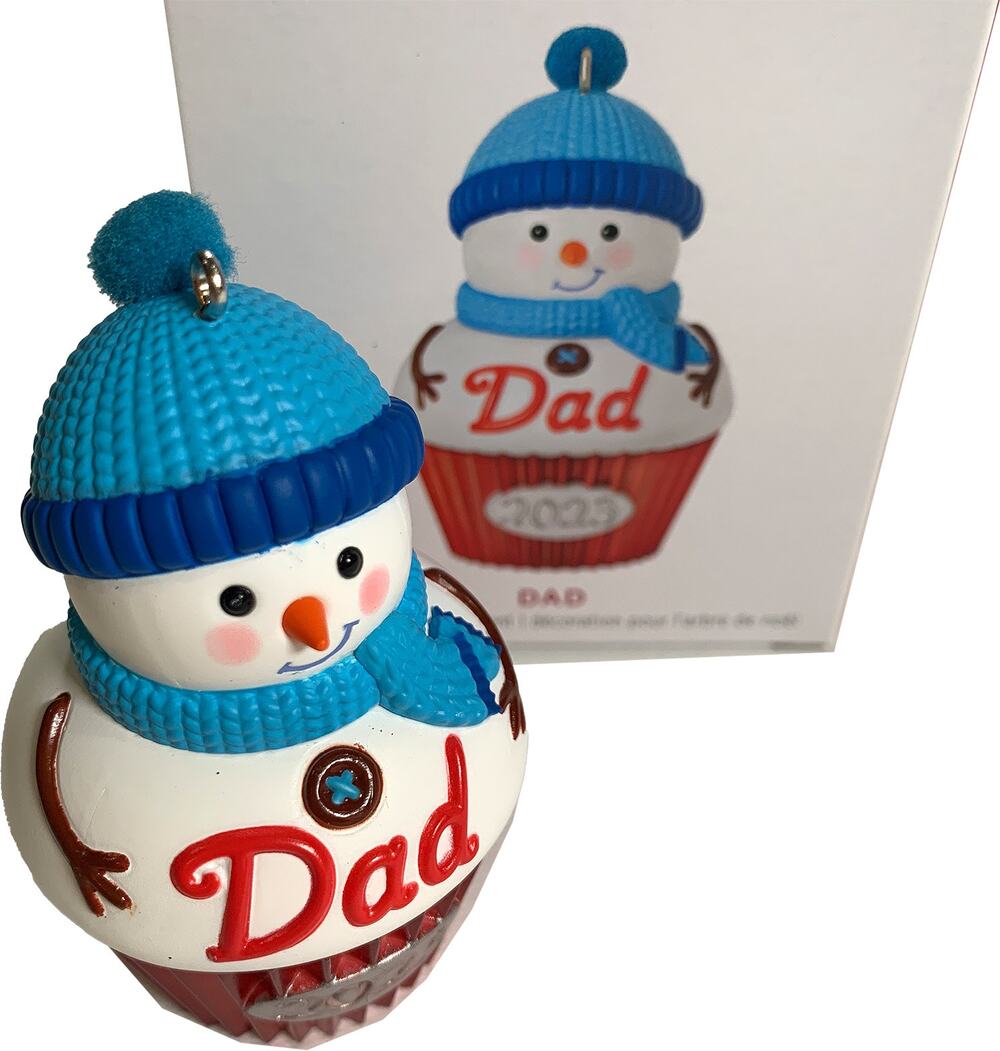 Hallmark Keepsake Collectible Christmas Ornament "Dad 2023" Cupcake Snow Dad NIB